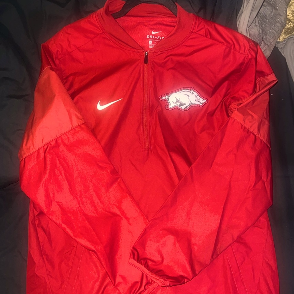 Arkansas Razorback Men’s Nike Red Medium Athletic Lightweight Pull over Jacket